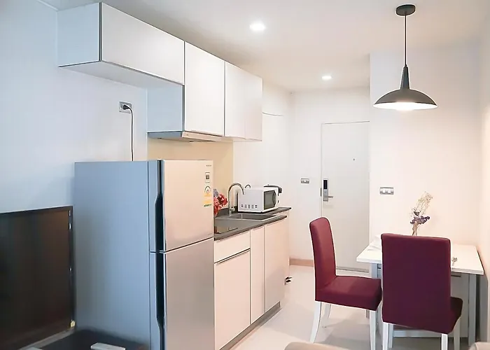 5 Mins To Bts Ekkamai, One Bed Fully-furnished Apartamento