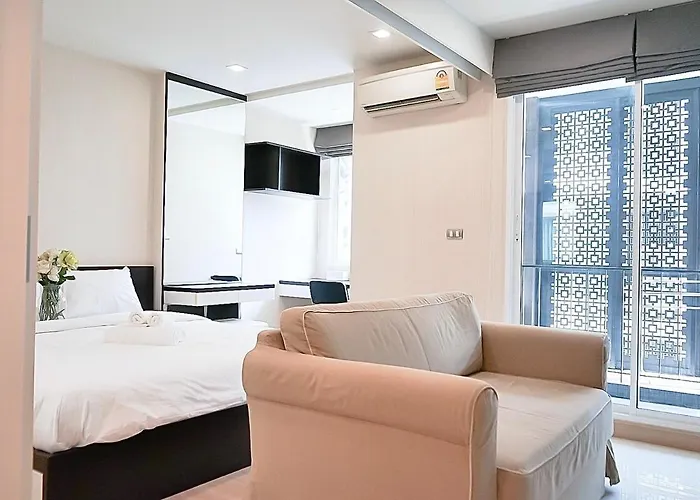 5 Mins To Bts Ekkamai, One Bed Fully-furnished Apartamento