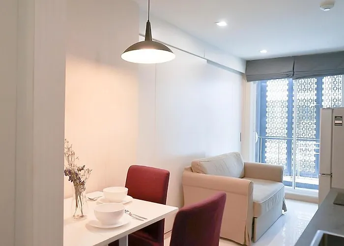 Apartamento 5 Mins To Bts Ekkamai, One Bed Fully-furnished