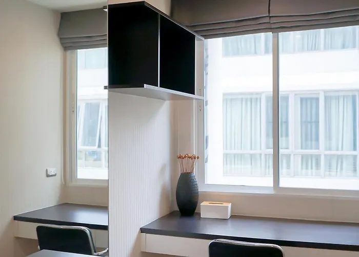 Apartamento 5 Mins To Bts Ekkamai, One Bed Fully-furnished Bangkok