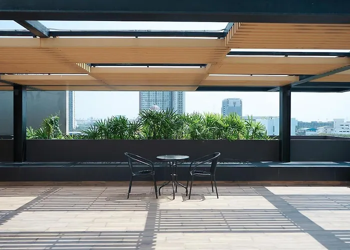 5 Mins To Bts Ekkamai, One Bed Fully-furnished * Bangkok