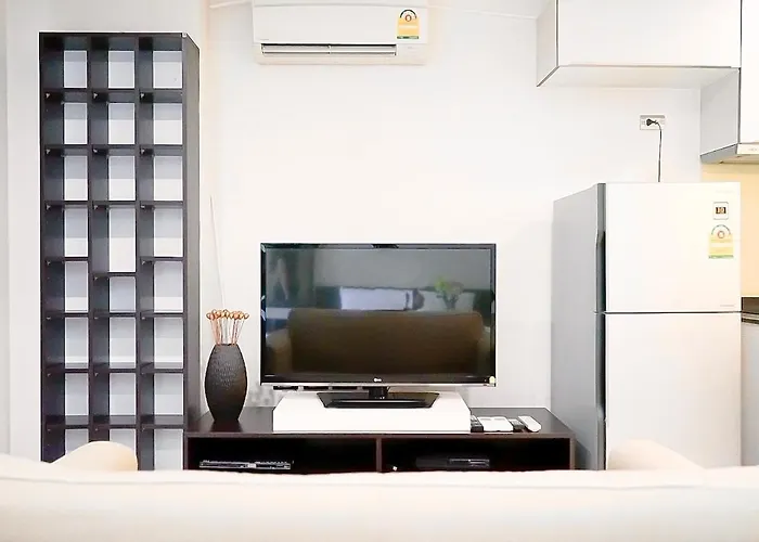 5 Mins To Bts Ekkamai, One Bed Fully-furnished * Bangkok